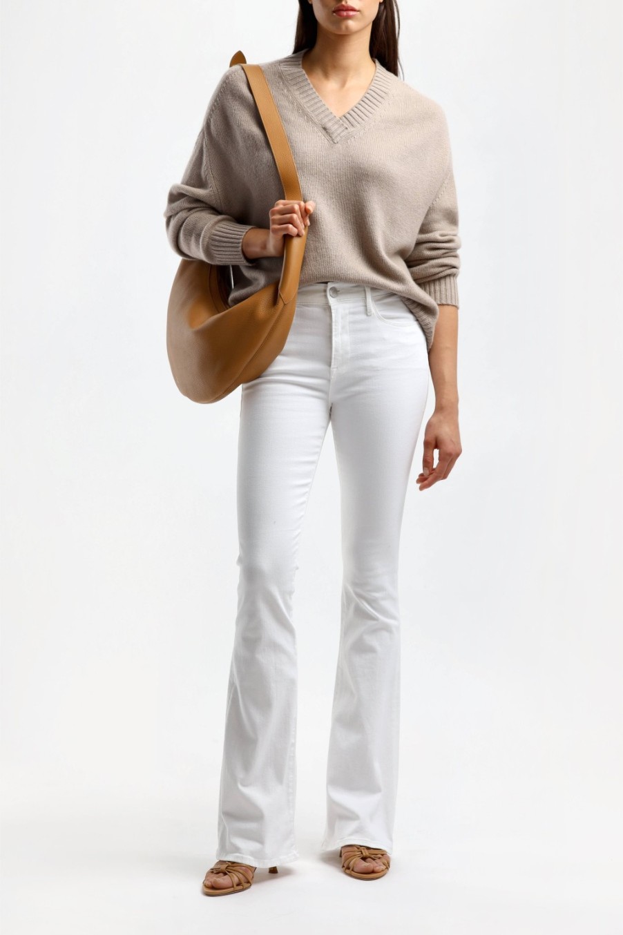 Vetements Allude | Pull Beige Avec Col En V