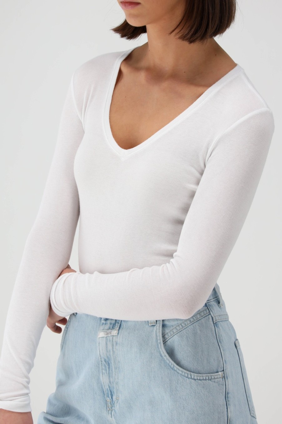 Vetements Anthony Thomas Melillo | T-Shirt Long V Modal Rib En Blanc