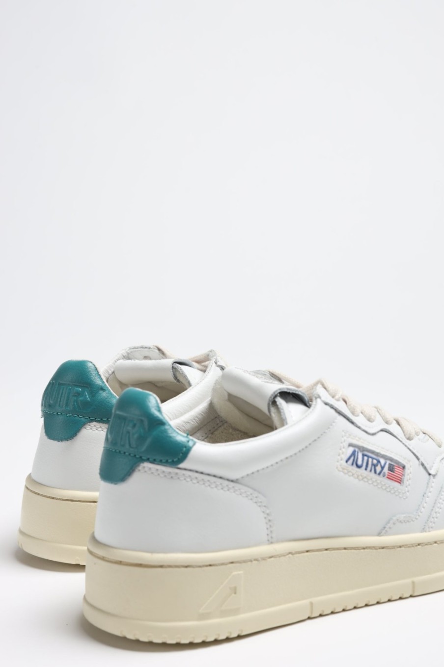 Chaussures Autry | Baskets 01 Low En Blanc/Petrole