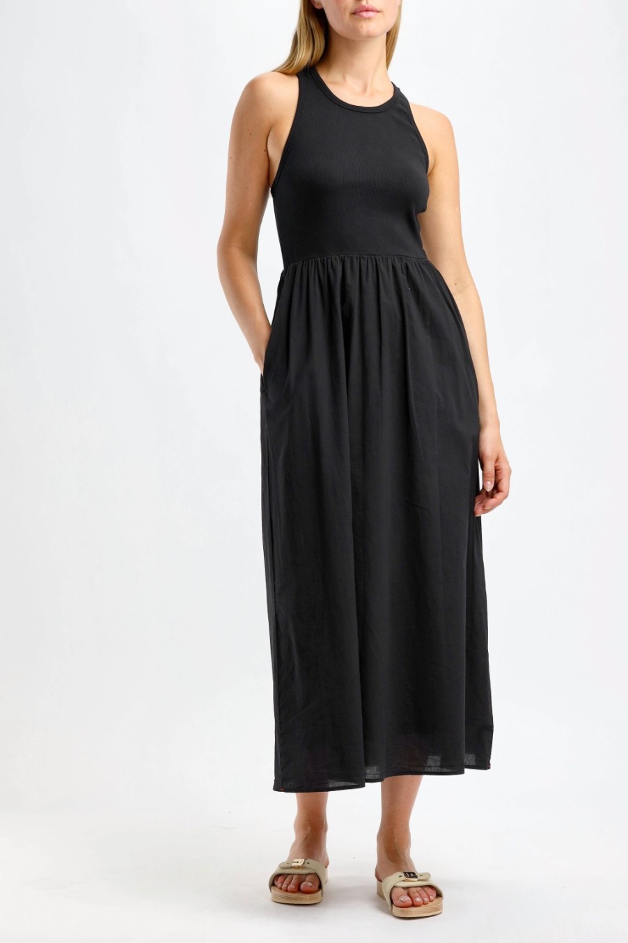 Vetements Xirena | Robe Flynn En Noir