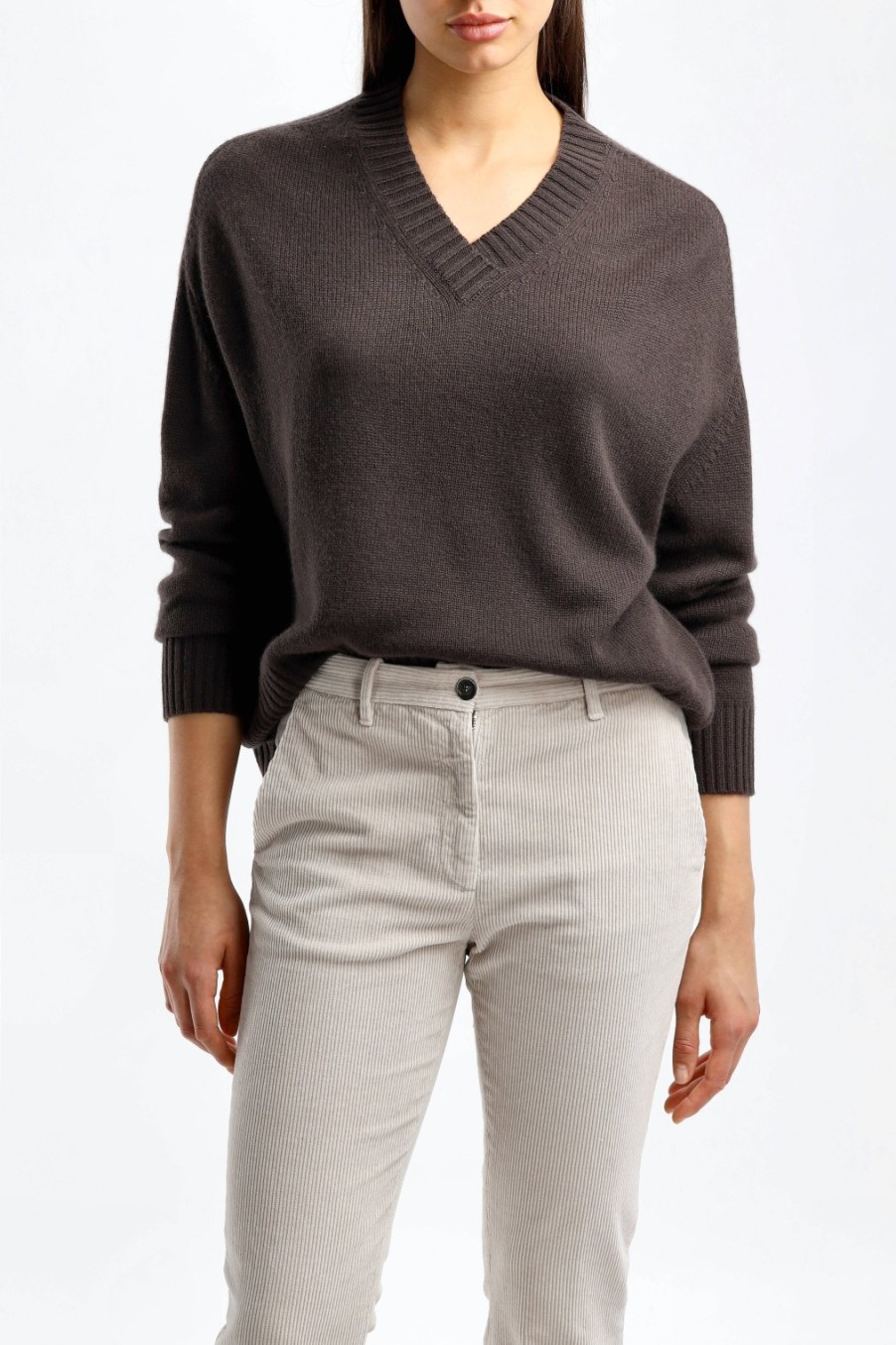 Vetements Allude | Pull Brun Avec Col En V