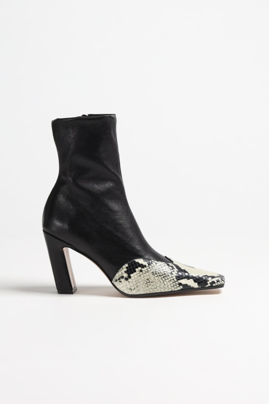 Chaussures Khaite | Bottines Dallas Stretch En Noir/Naturel