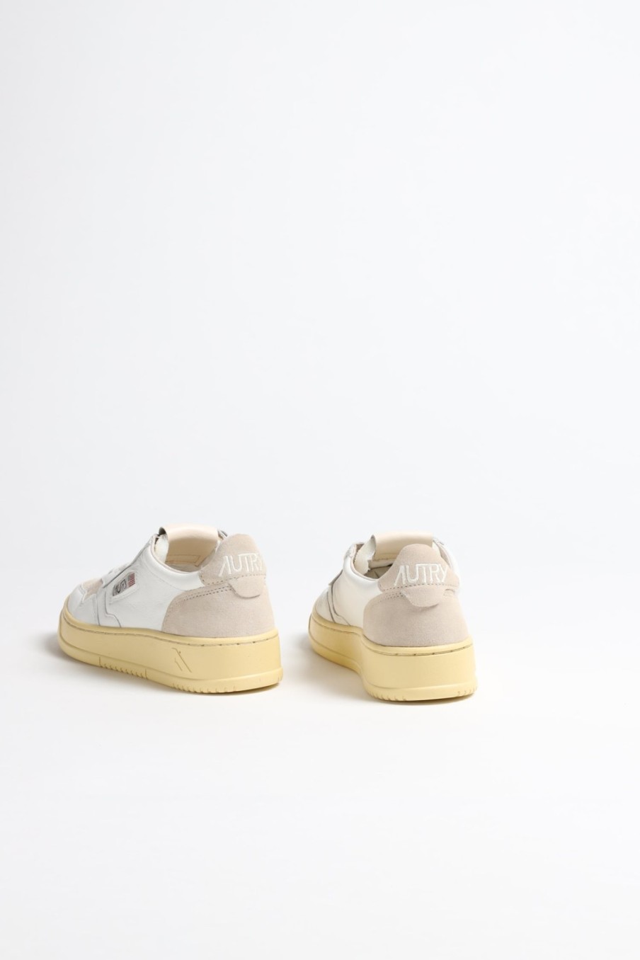 Chaussures Autry | Baskets 01 Low Suede En Blanc/Sable