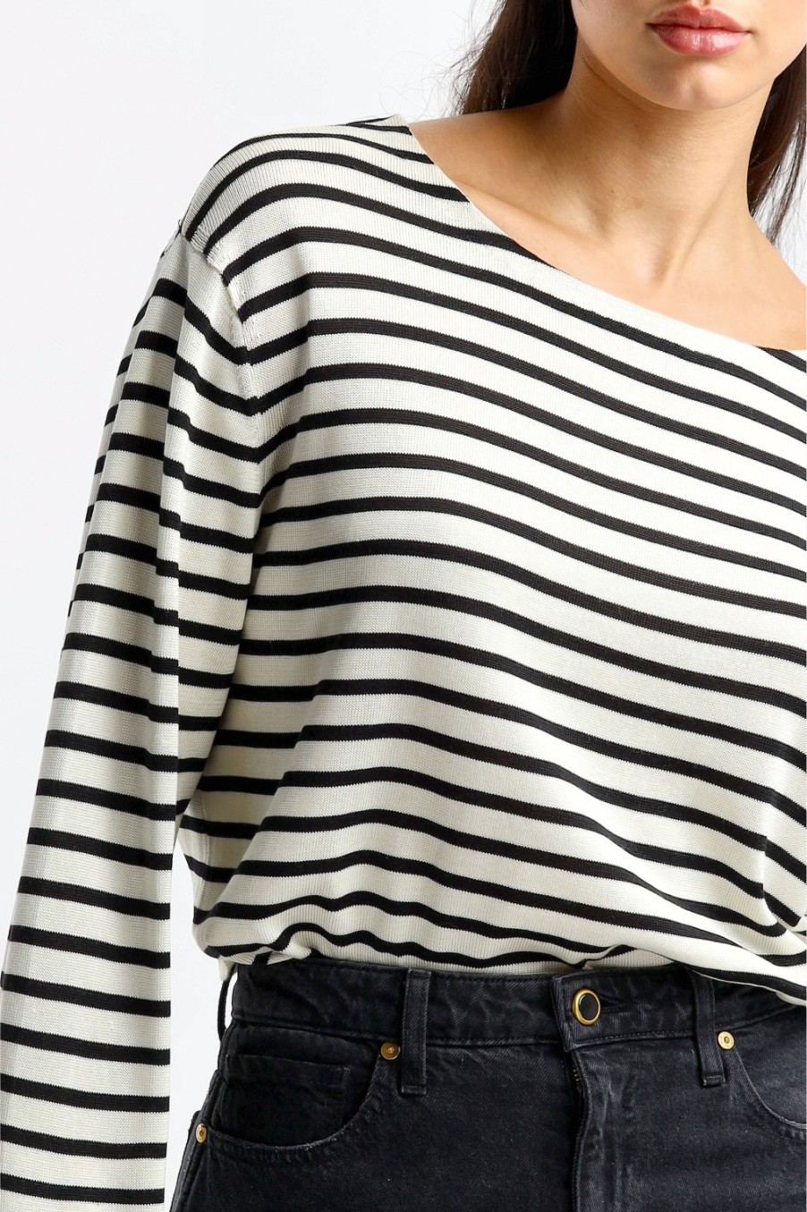 Vetements Khaite | Pull En Soie Casey En Noir/Ivoire
