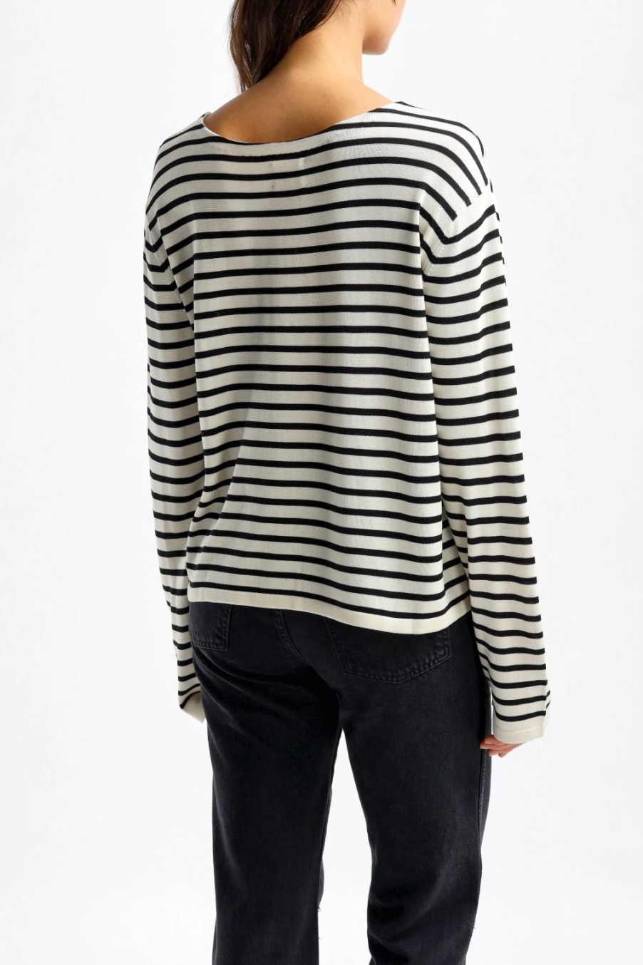 Vetements Khaite | Pull En Soie Casey En Noir/Ivoire